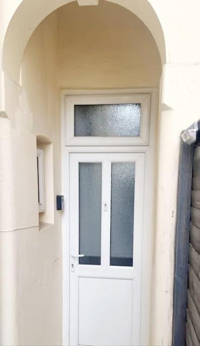 Stylish Apartment, Self Check-In, Ideal 4 Contractors, 25Mins To Gatwick Airport Thornton Heath Exterior foto